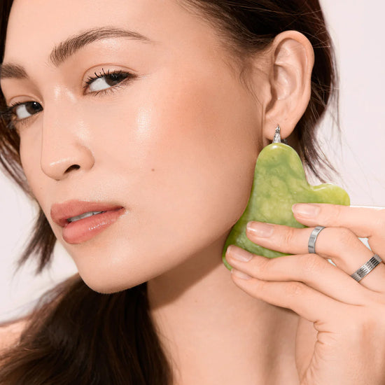 ECOTOOLS Jade Facial Roller and Gua Sha Stone Duo