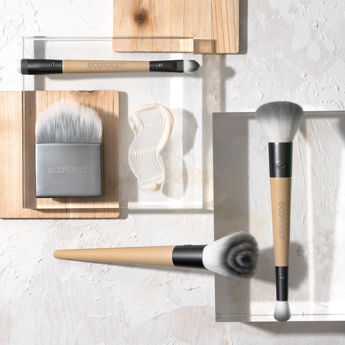 ECOTOOLS Love Your Skin Makeup Brush Kit, Kit de Brochas de Maquillaje