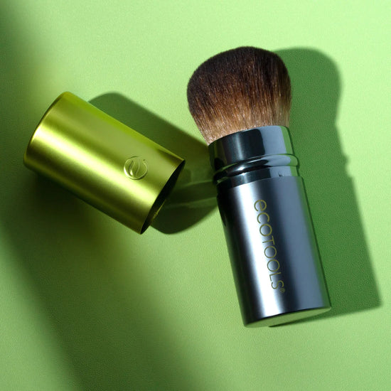 ECOTOOLS Retractable Face Makeup Brush, Brocha de Maquillaje Retráctil