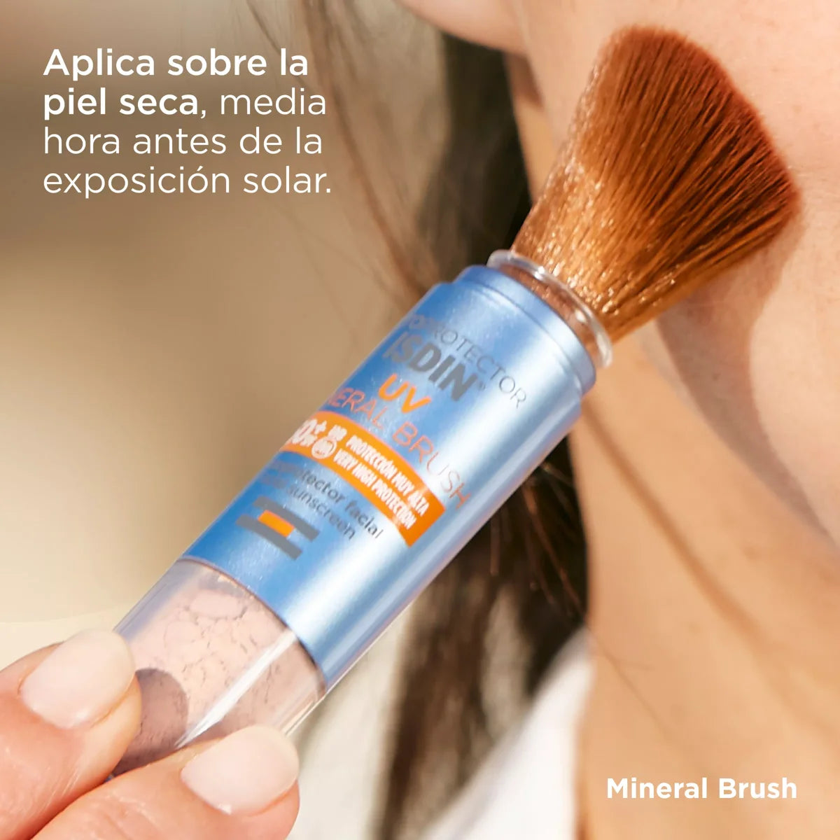 ISDIN Fotoprotector Facial UV Mineral Brush, Protección Luz Azul, UVB y UVA SPF 50